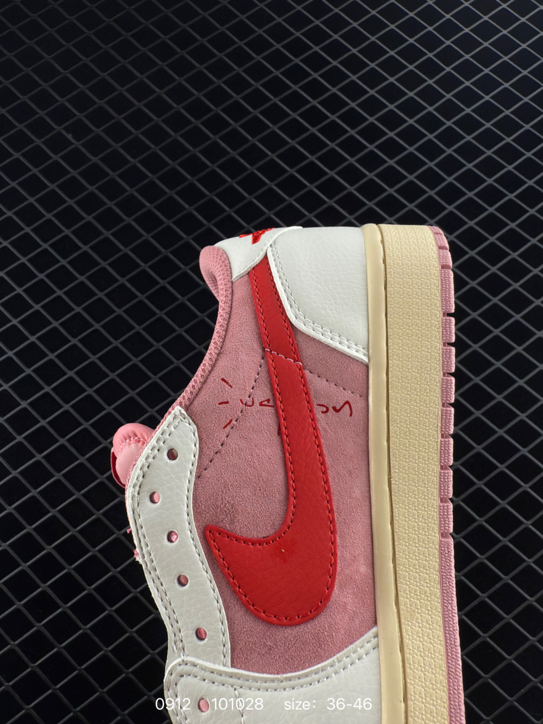 Travis Scott x Air Jordan 1 ” Reverse Mocha “